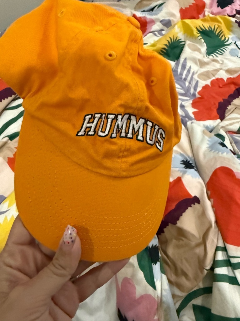 Unisez “HUMMUS” Embroidered Orange Baseball Cap, never worn